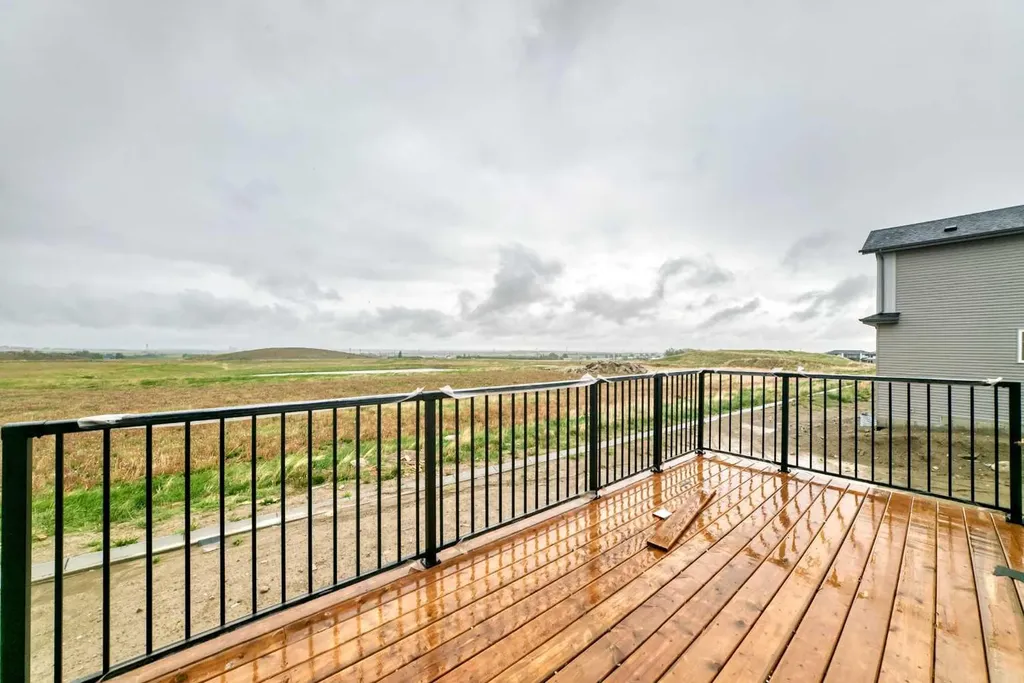 1112 Iron Ridge Avenue Crossfield AB T0M 0S0