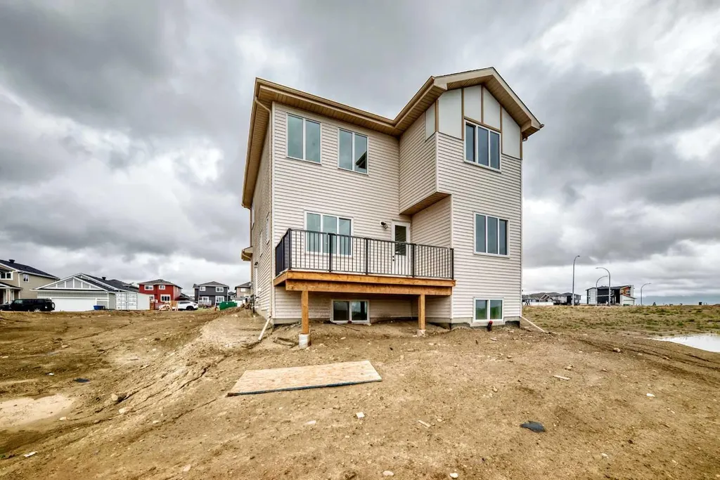 1112 Iron Ridge Avenue Crossfield AB T0M 0S0