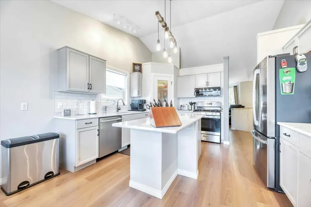 9 Madison Court Strathmore AB T1P 1M5