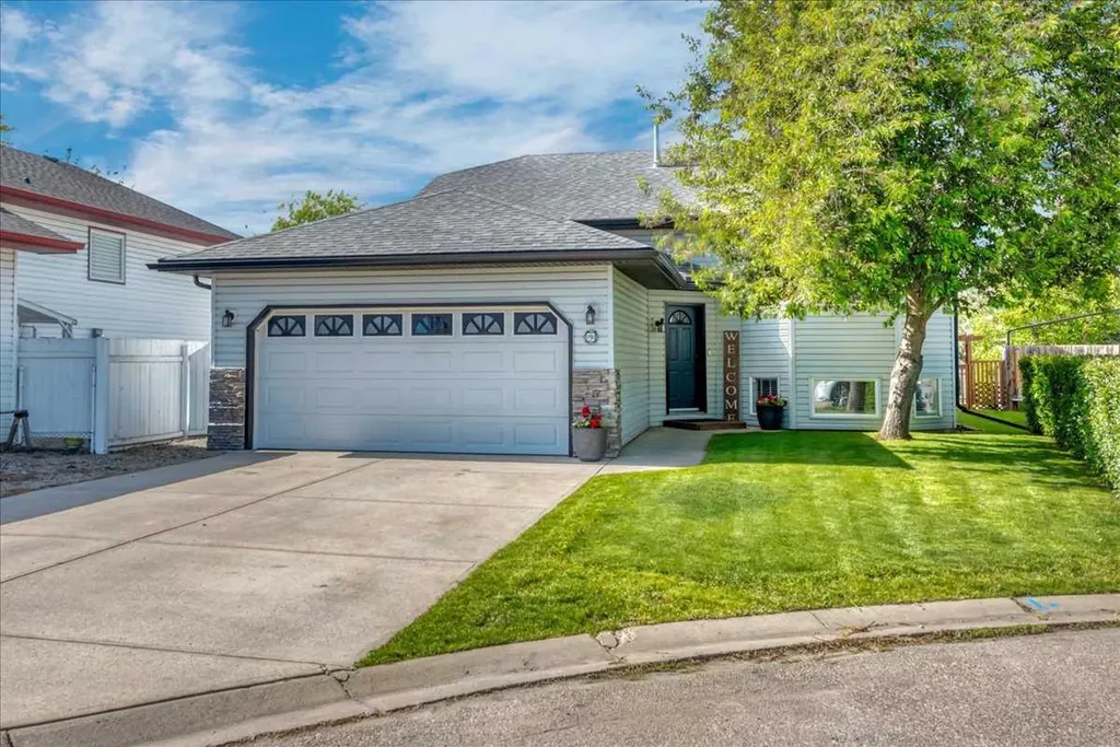 9 Madison Court Strathmore AB T1P 1M5
