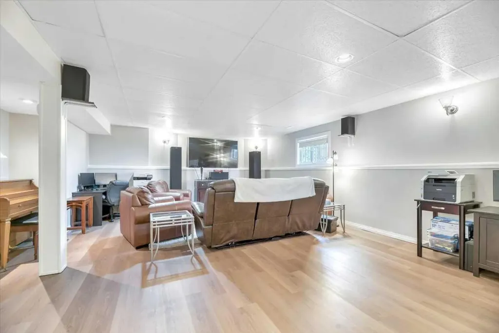 9 Madison Court Strathmore AB T1P 1M5