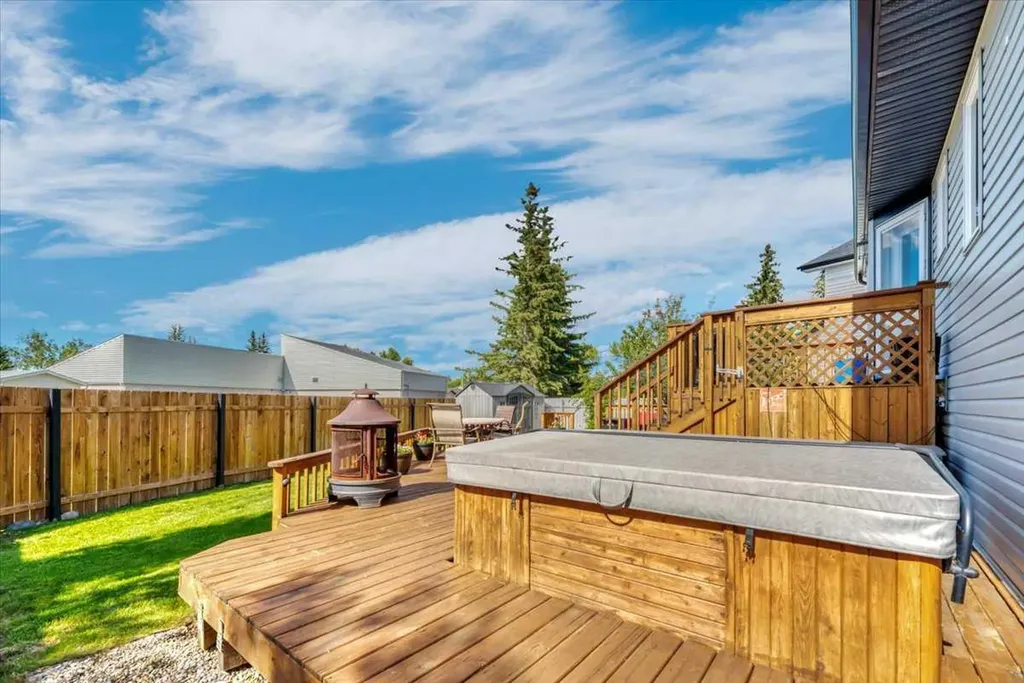 9 Madison Court Strathmore AB T1P 1M5