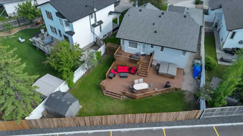 9 Madison Court Strathmore AB T1P 1M5