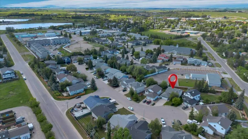 9 Madison Court Strathmore AB T1P 1M5