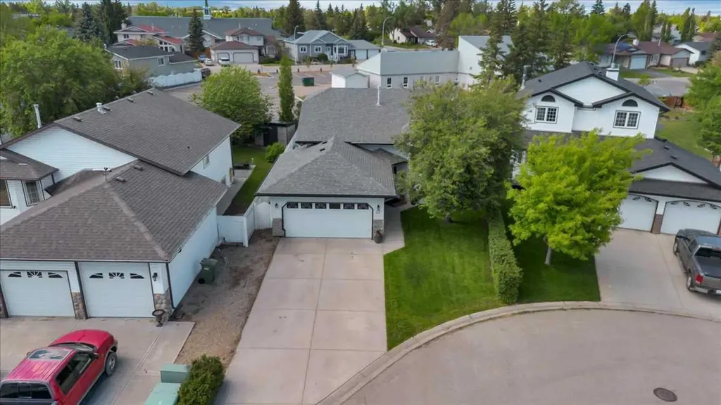 9 Madison Court Strathmore AB T1P 1M5