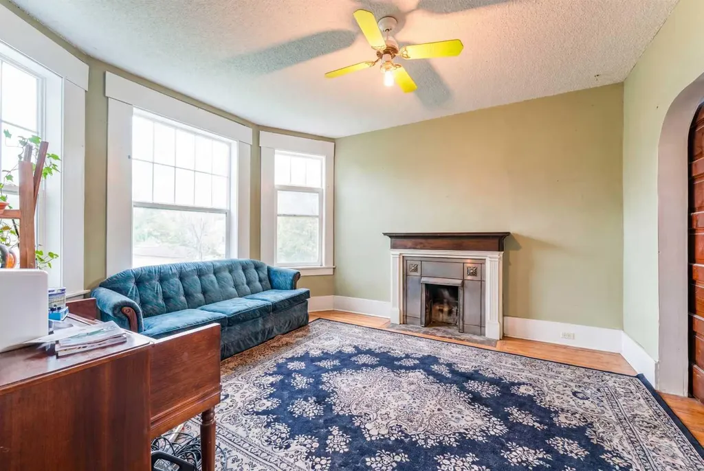 2108 8 Street SE Calgary AB T2G 3A2