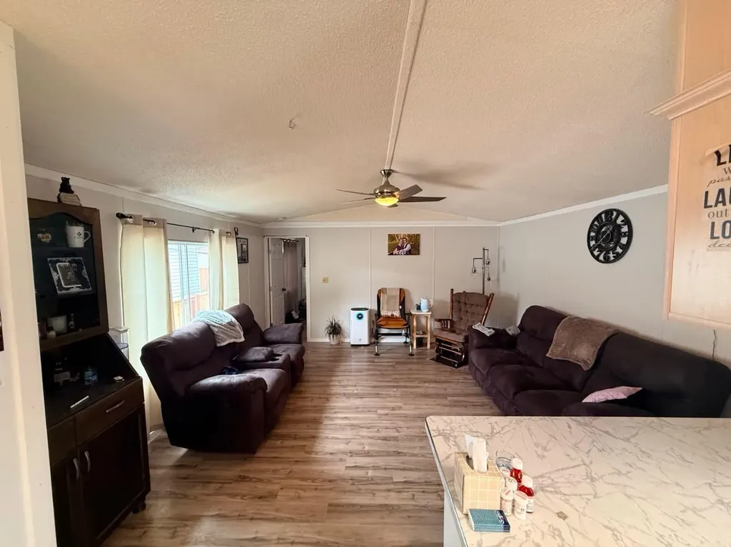 10109 105 Avenue La Crete AB T0H 2H0