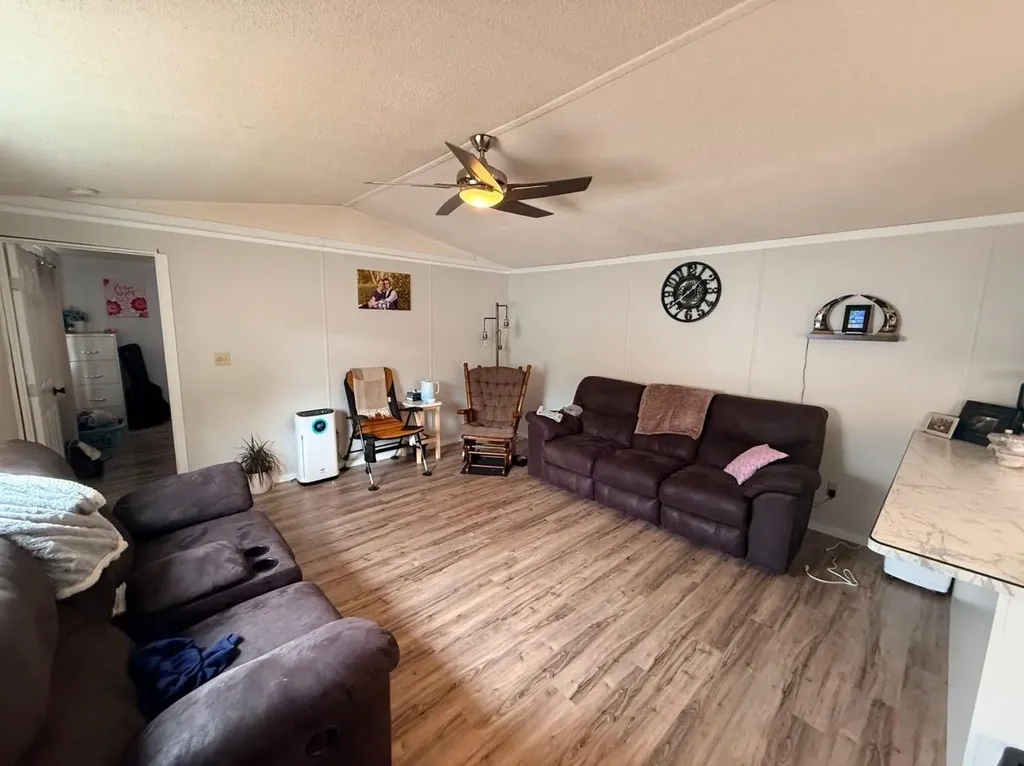 10109 105 Avenue La Crete AB T0H 2H0
