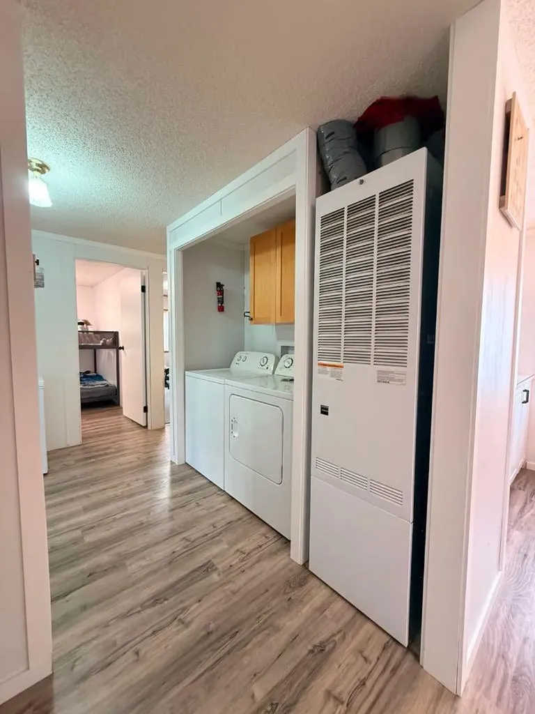 10109 105 Avenue La Crete AB T0H 2H0