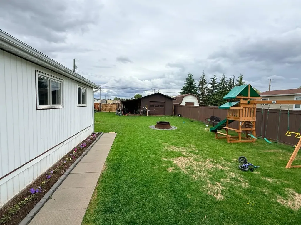 10109 105 Avenue La Crete AB T0H 2H0