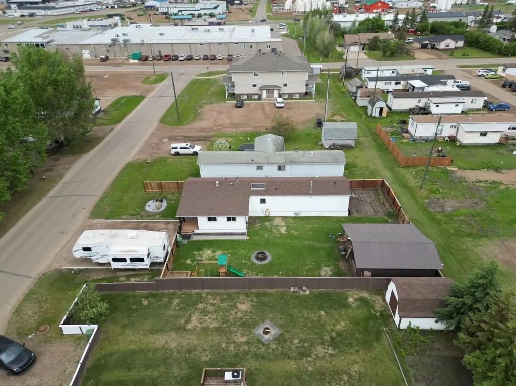 10109 105 Avenue La Crete AB T0H 2H0