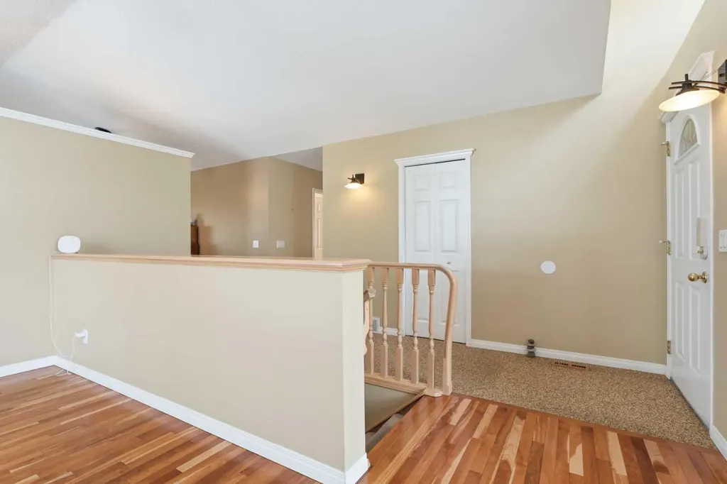 454 Sheep River Point Okotoks AB T1S 1S3