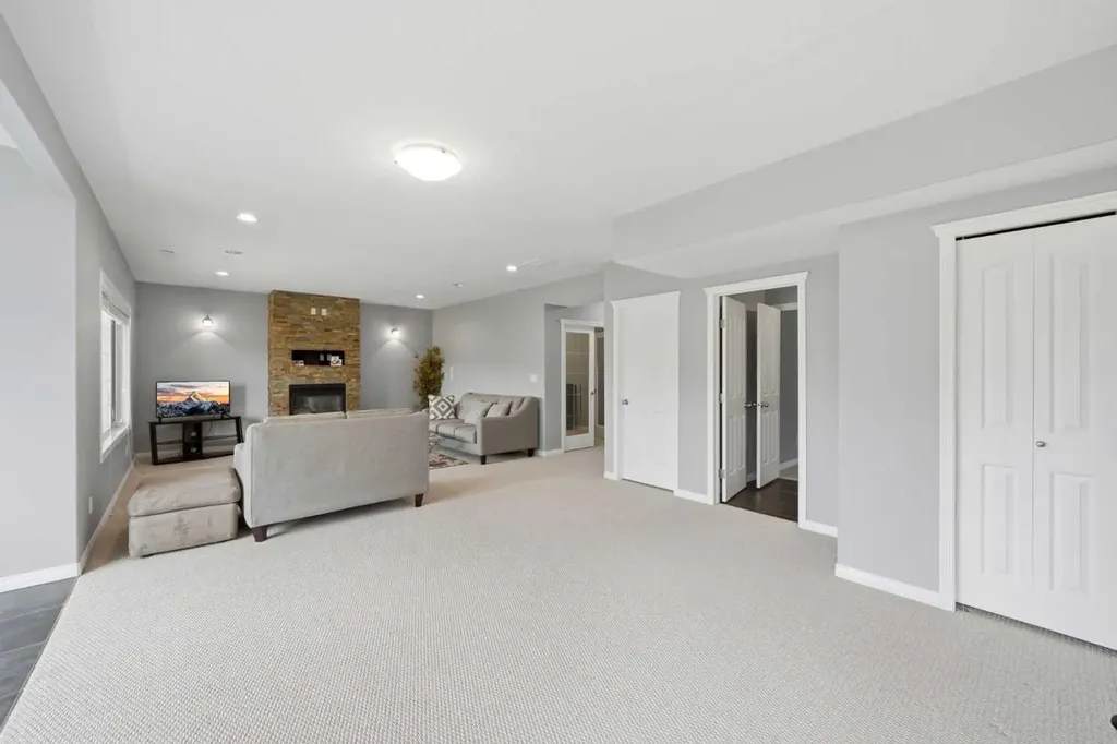 106 Panatella Crescent NW Calgary AB T3K 0H4