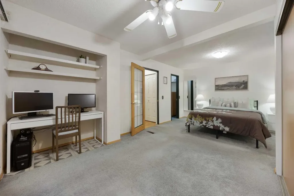 7035 Huntercrest Road NW Calgary AB T2K 4J9