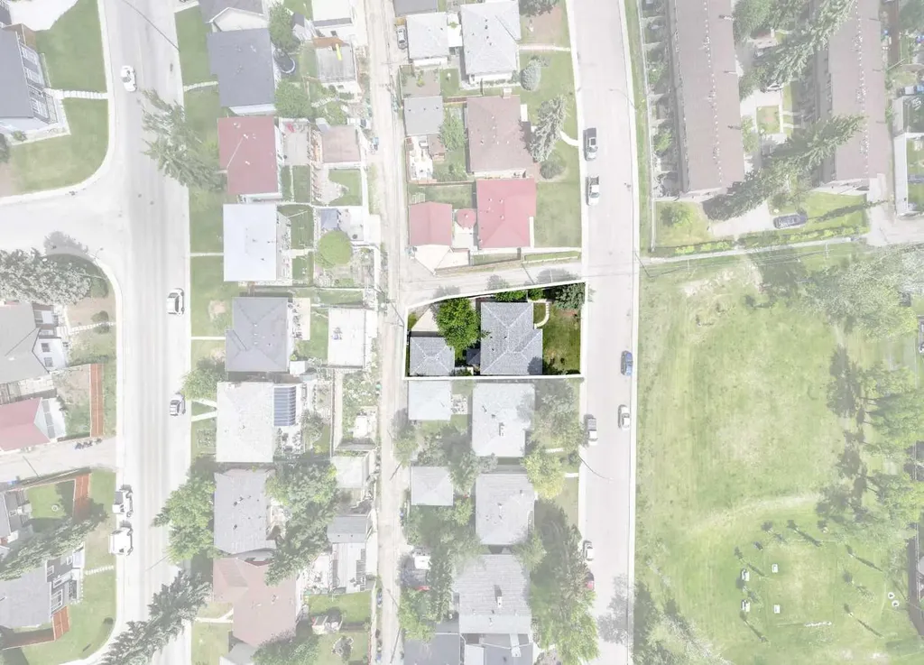 7035 Huntercrest Road NW Calgary AB T2K 4J9