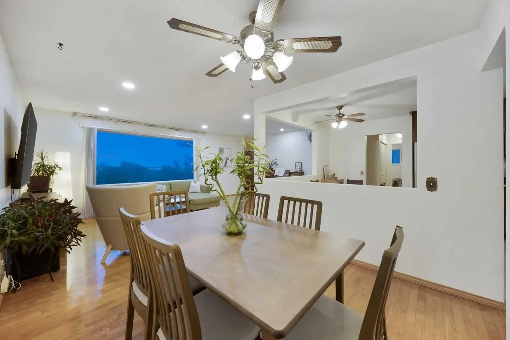 7035 Huntercrest Road NW Calgary AB T2K 4J9