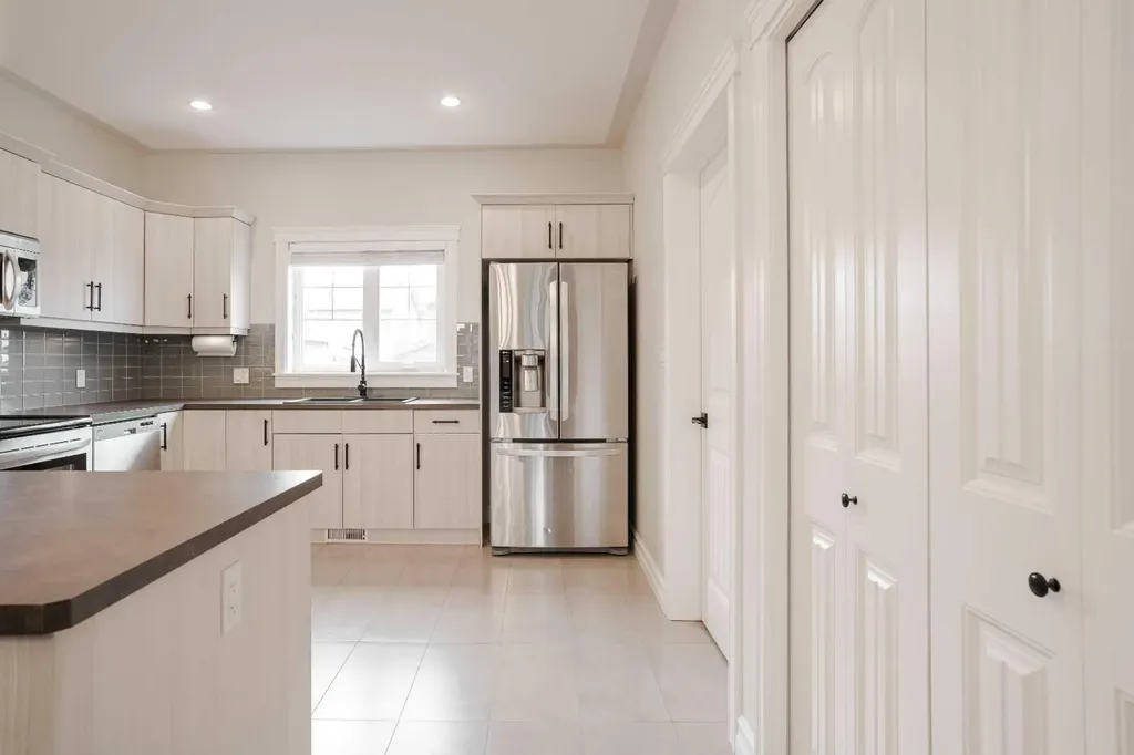 113 Chalifour Street Fort Mcmurray AB T9K 2Y3