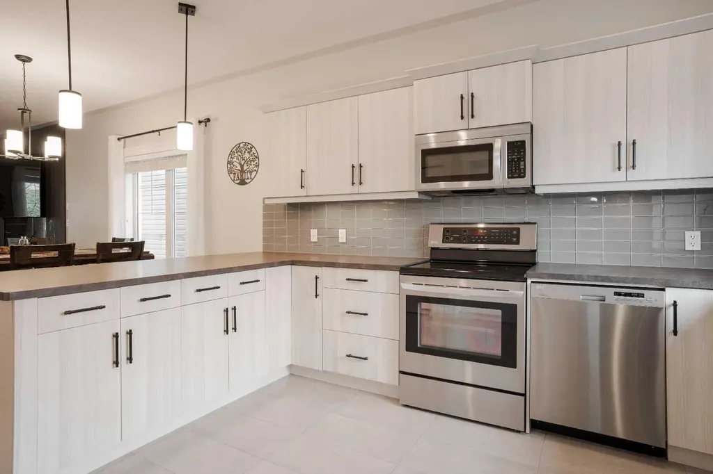 113 Chalifour Street Fort Mcmurray AB T9K 2Y3