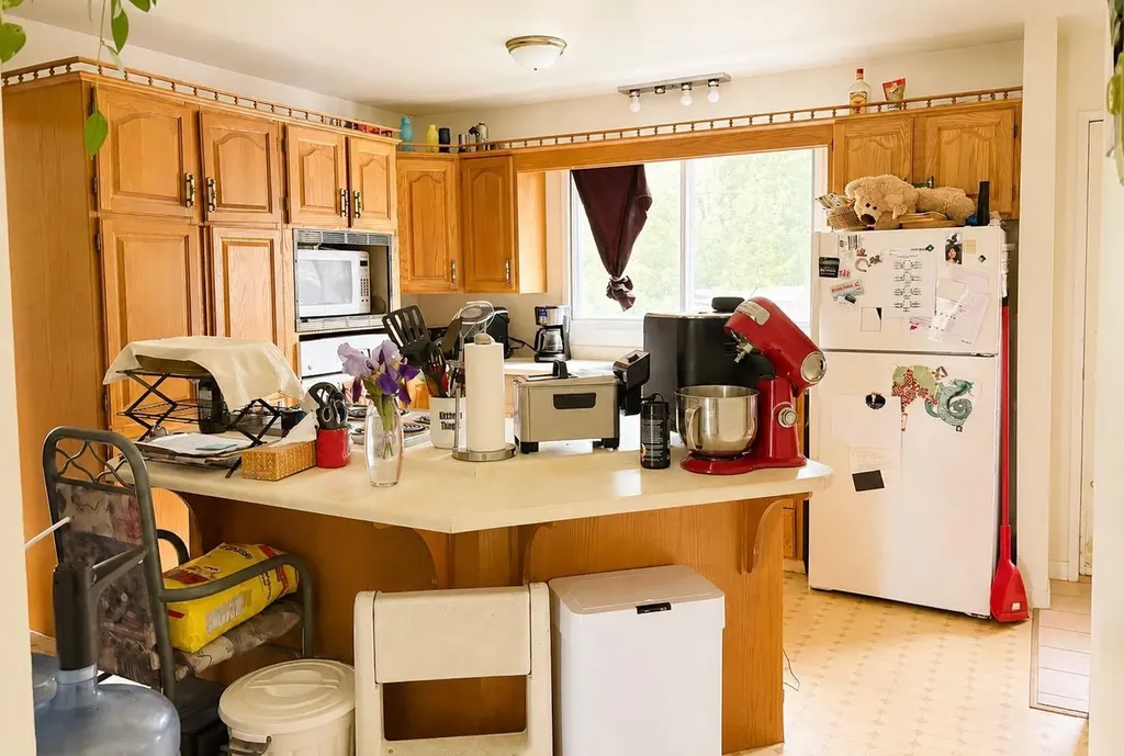 5620 57 Street Rocky Mountain House AB T4T1H7