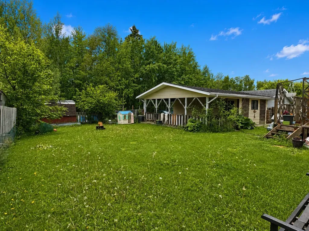 5620 57 Street Rocky Mountain House AB T4T1H7