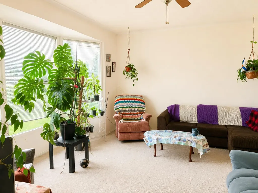 5620 57 Street Rocky Mountain House AB T4T1H7