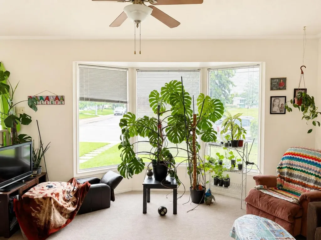 5620 57 Street Rocky Mountain House AB T4T1H7