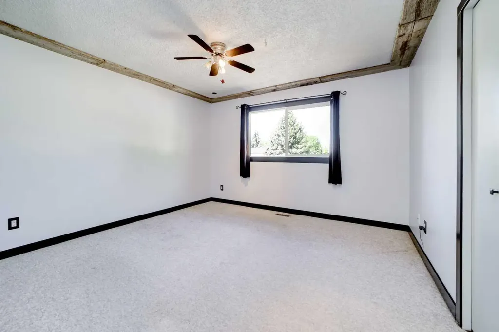 162 Pensacola Court W Lethbridge AB T1K4R6