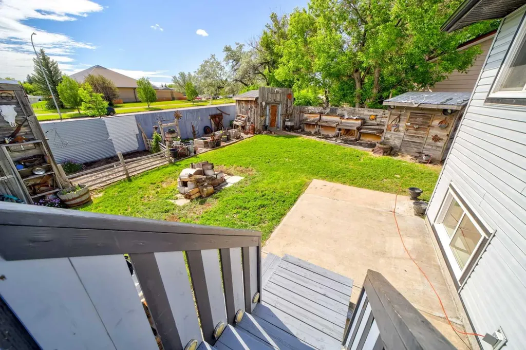 162 Pensacola Court W Lethbridge AB T1K4R6