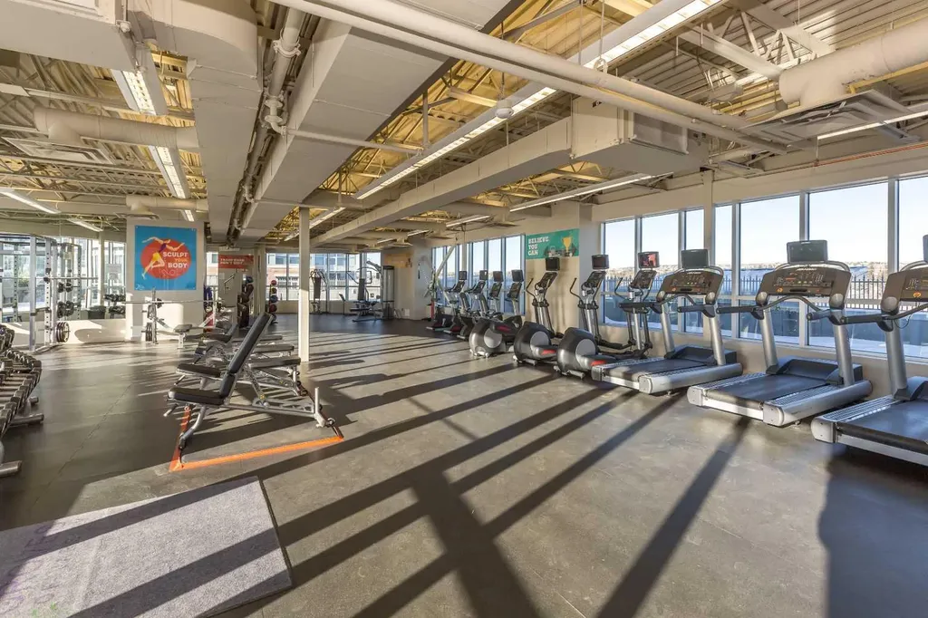 16 Varsity Estates Circle NW Calgary AB T3A 2C5