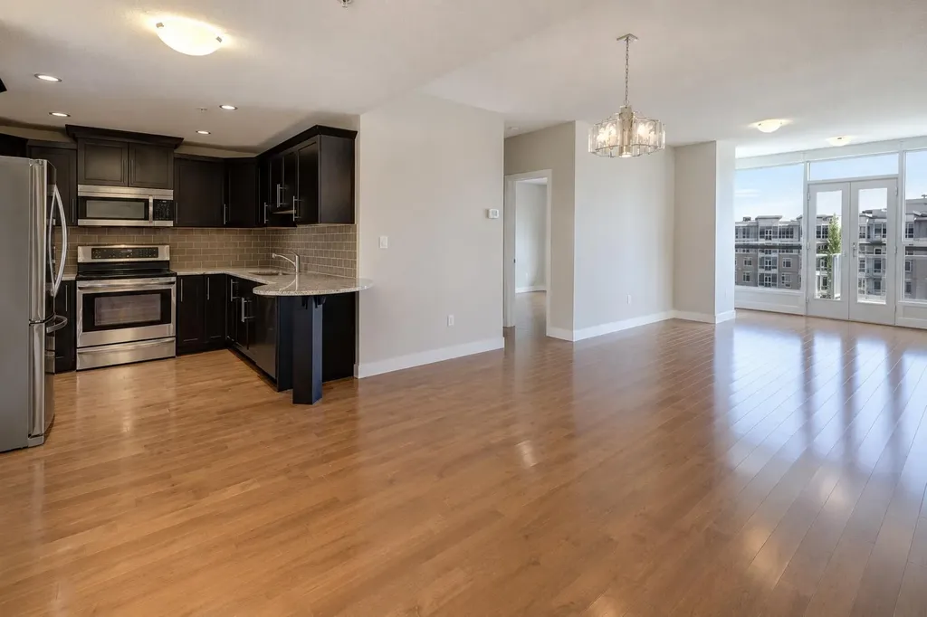 16 Varsity Estates Circle NW Calgary AB T3A 2C5