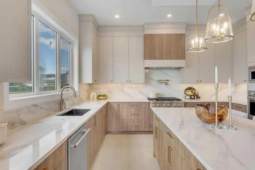 924 South Shore Terrace Chestermere AB T1X 3G1