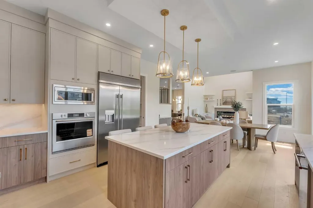 924 South Shore Terrace Chestermere AB T1X 3G1