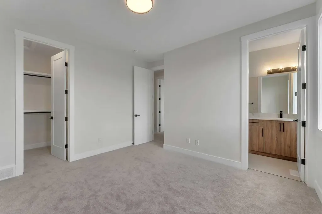 924 South Shore Terrace Chestermere AB T1X 3G1