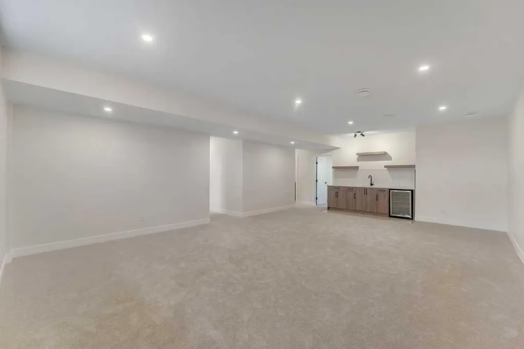 924 South Shore Terrace Chestermere AB T1X 3G1