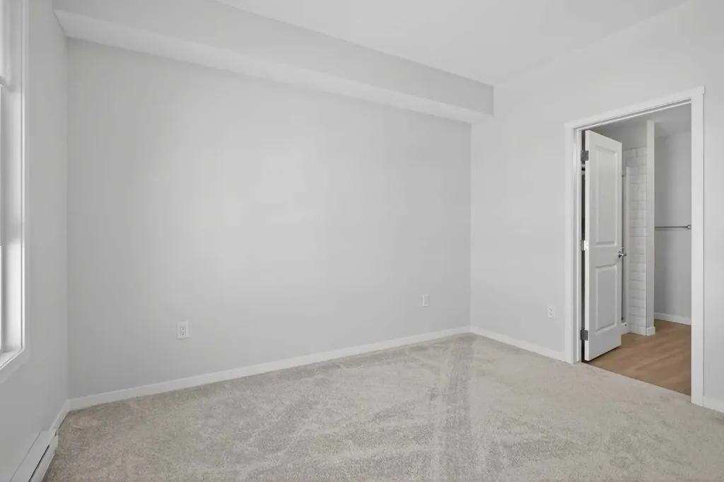 33 Carringham Gate NW Calgary AB T3P 2H6