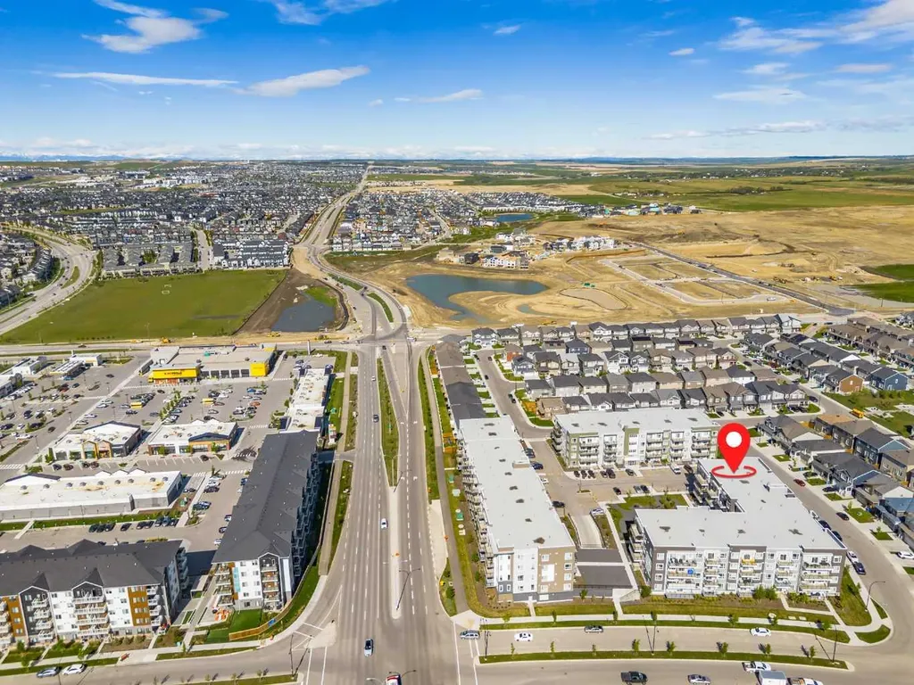 33 Carringham Gate NW Calgary AB T3P 2H6