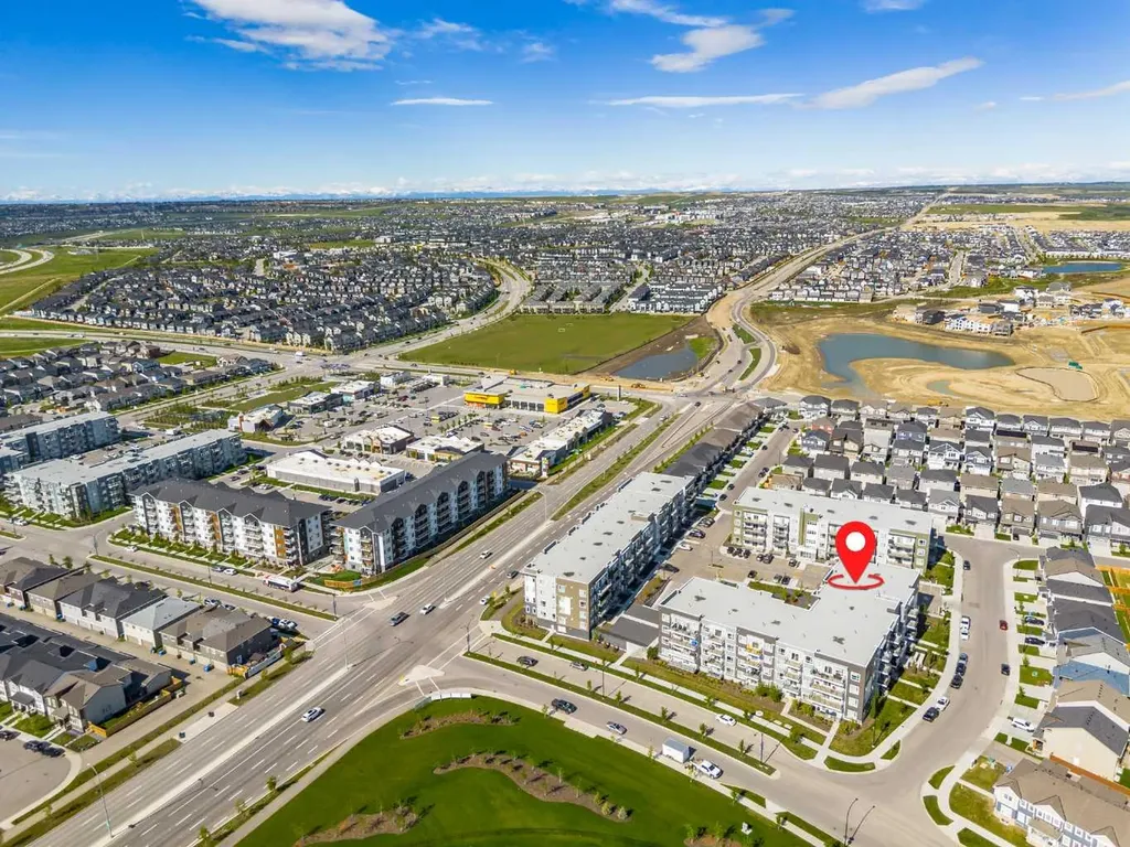 33 Carringham Gate NW Calgary AB T3P 2H6