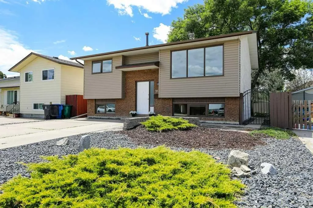 316 Leaside Avenue S Lethbridge AB T1J 4J2