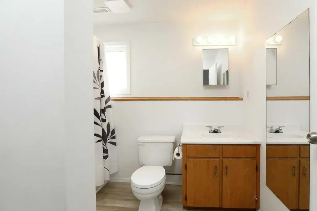 316 Leaside Avenue S Lethbridge AB T1J 4J2