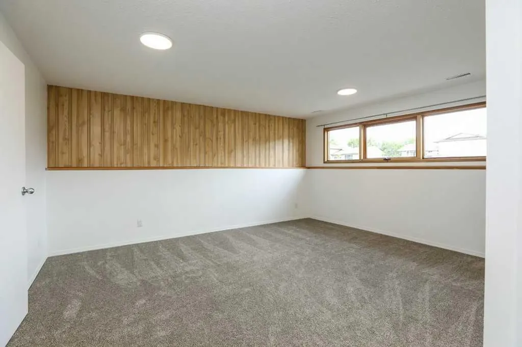 316 Leaside Avenue S Lethbridge AB T1J 4J2