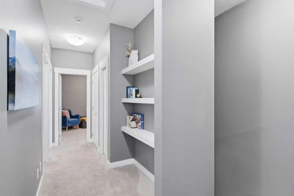 5305 32 Avenue SW Calgary AB T3E 8A2