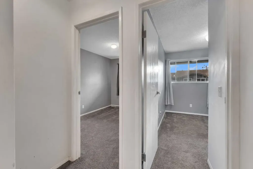 7172 Coach Hill Road SW Calgary AB T3H 1C8