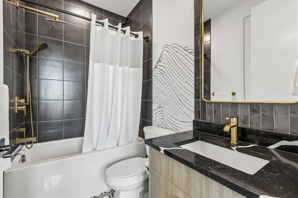 330 Dieppe Drive SW Calgary AB T3E 2L4