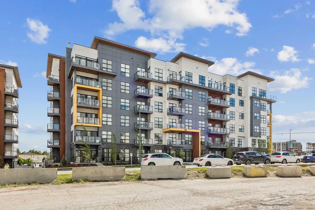 330 Dieppe Drive SW Calgary AB T3E 2L4