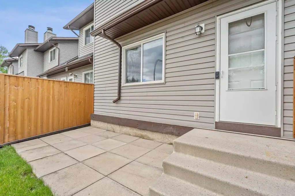 6020 Temple Drive NE Calgary AB T1Y 4R5