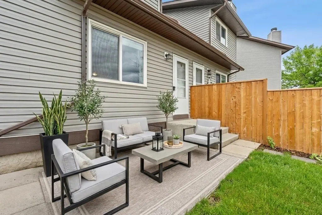 6020 Temple Drive NE Calgary AB T1Y 4R5