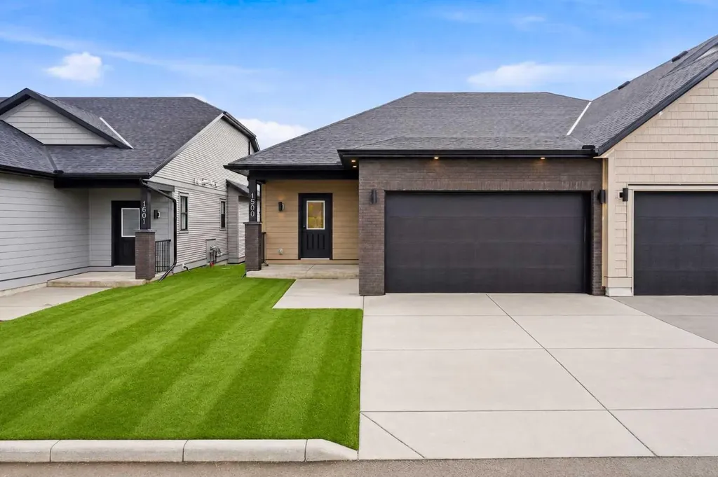 15 Coopersfield Link Airdrie AB T4B 5P5