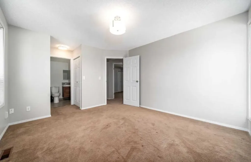 265 Sprague Way SE Medicine Hat AB T1B 2L9