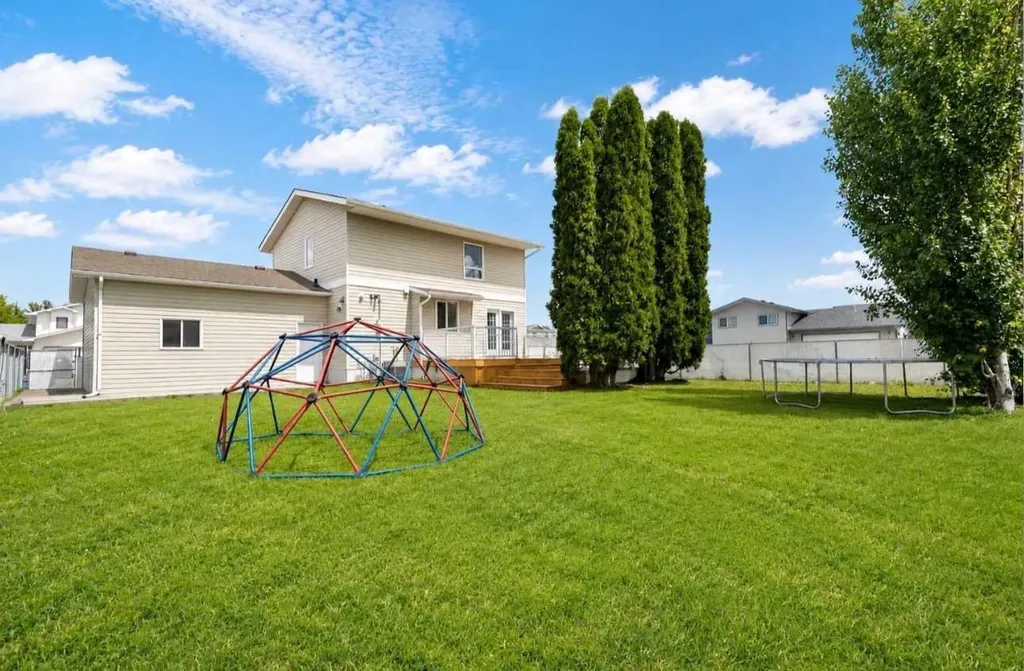 265 Sprague Way SE Medicine Hat AB T1B 2L9