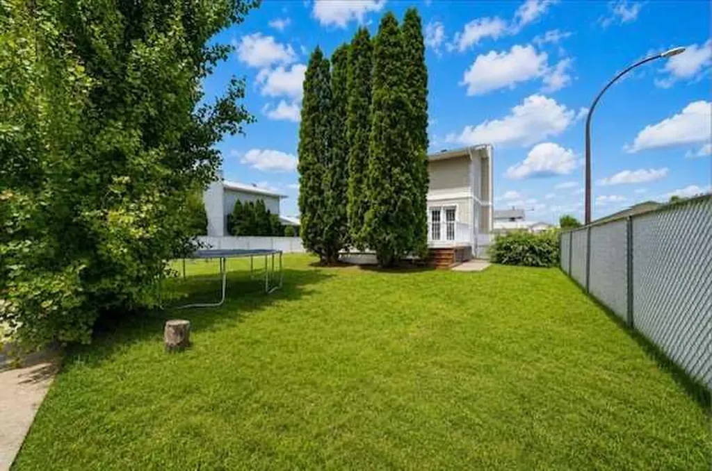 265 Sprague Way SE Medicine Hat AB T1B 2L9